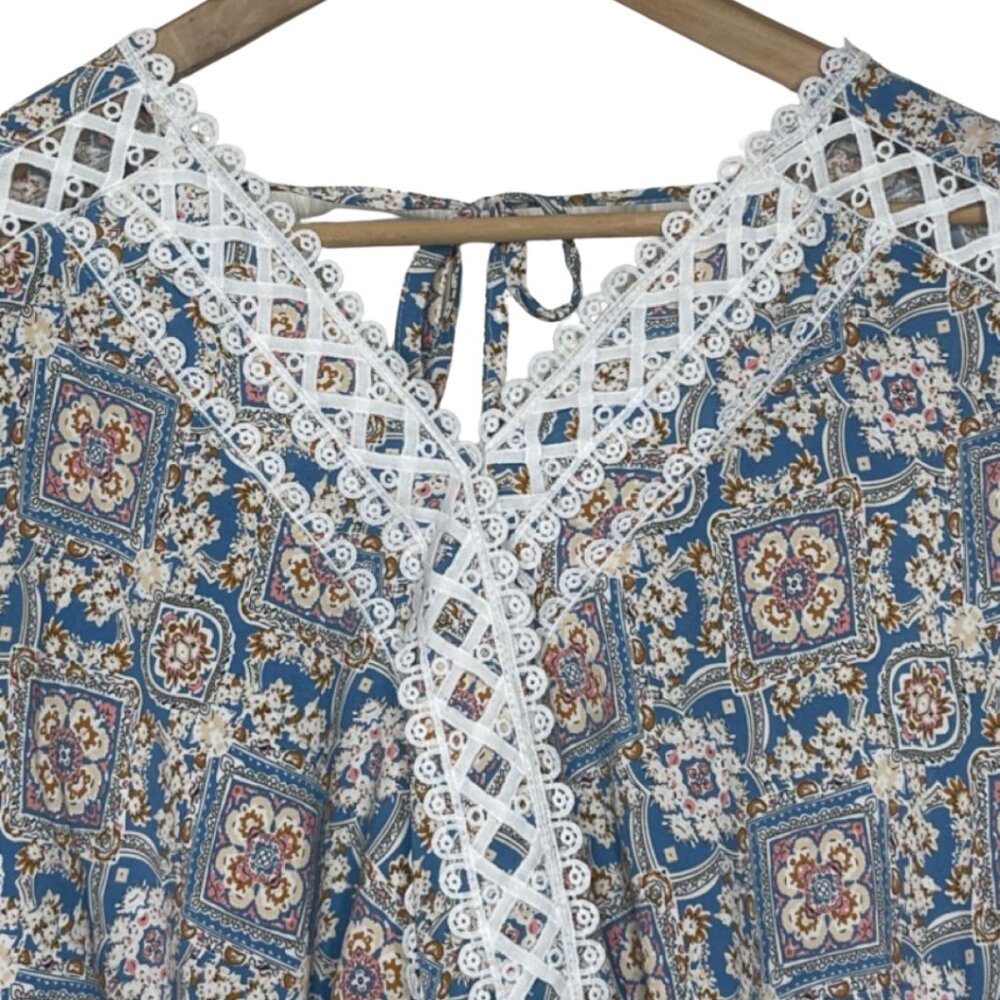 DAVI & DANI | Women's Boho Lace Trim Short Sleeve V-Neck Lined Romper | Size L - Picture 3 of 14